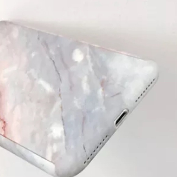 🦋 3/$20 IPhone 7 Plus marble look case and screen - Picture 2 of 3